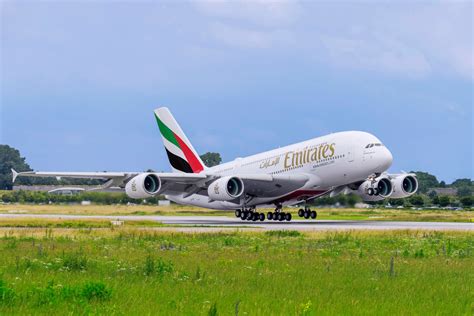 Airbus A380 ของ Emirates