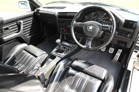 Lot 82 - 1991 BMW 325i Sport