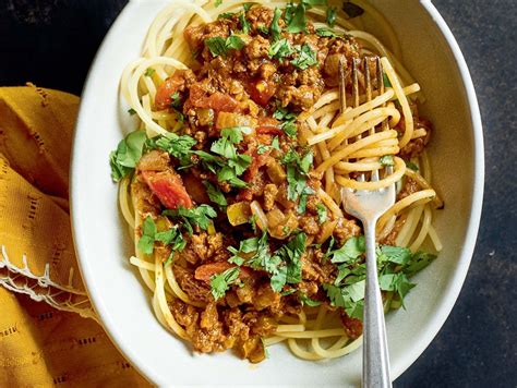 Suugo Suqaar (Pasta Sauce with Beef) | The Splendid Table