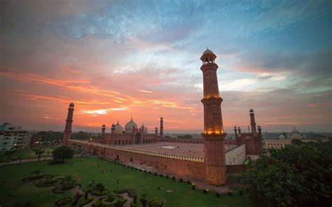 A Guide to Visiting Top Tourist Attractions in Punjab | Zameen Blog