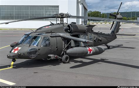 20-21132 United States Army Aviation Sikorsky MH-60L Black Hawk Photo ...