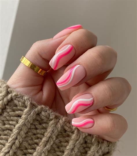 Swirl Nails for Summer Nails Ideas nel 2021 | Unghie, Unghie idee ...