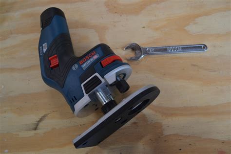 Bosch Cordless Palm Router Review - Tools In Action - Power Tool Reviews