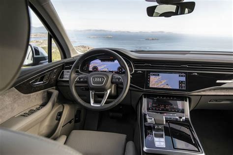 2020 Audi Q7: New Screens, New Smile | Cars.com