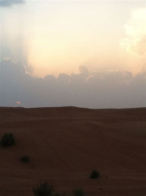 Beautiful Dubai desert sunset! | Dubai desert, Desert sunset, Dubai life