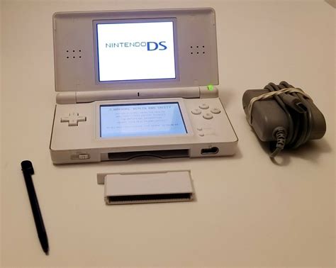 Nintendo DS Lite Polar White Handheld Console With Stylus TESTED ...