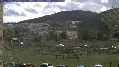 Mammoth Hot Springs Webcam - Montana Webcams