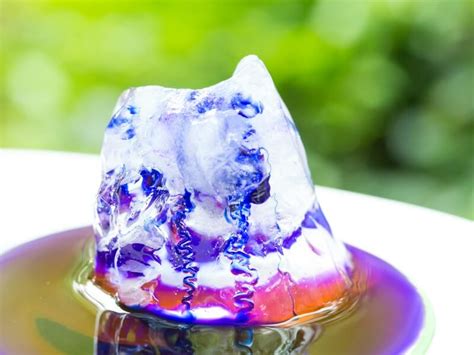 How to Create Amazing Ice Sculptures with a Melting Ice Experiment