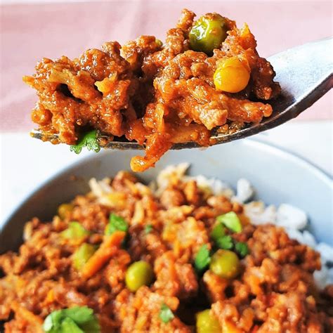 Spicy ground beef curry and rice - an easy midweek supper - Foodle Club