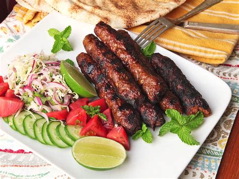 Seekh Kebabs (Pakistani Spicy Grilled Ground Meat Skewers) Recipe ...