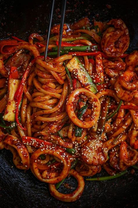 Korean spicy garlic seafood noodles – Artofit