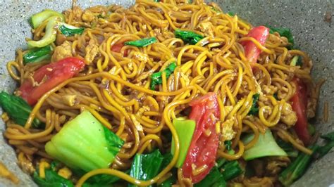 Resep mie kuning goreng enak bumbu sederhana - YouTube