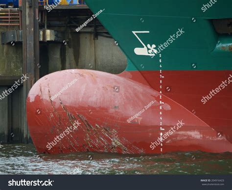 Bulbous Bow Stock Photo 204916423 : Shutterstock