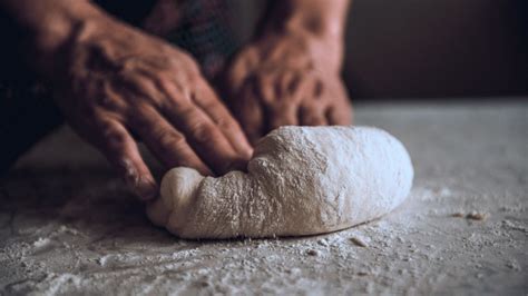 How to Knead Dough: Basic Kneading Techniques - 2024 - MasterClass