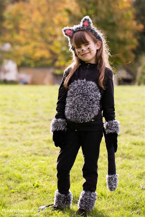 DIY Halloween Cat Costume - 5 Minutes for Mom