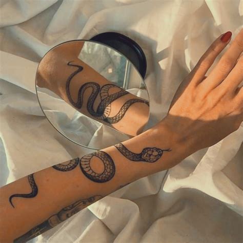 The Beautiful Spiritual Meaning Of A Snake Tattoo + 21 Mesmerizing ...