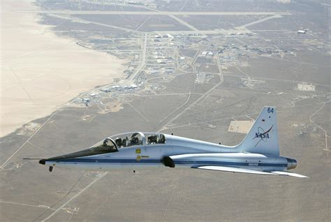 ¿Cuál es el punto de usar el T-38 para inculcar la competencia de vuelo ...