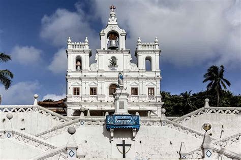 21 Famous Churches in Goa | Churches in North & South Goa | Treebo Blogs