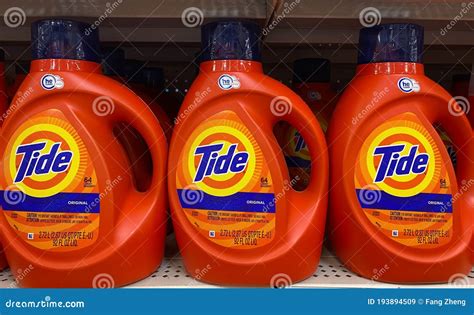 Tide Original Scent Liquid Laundry Detergent Editorial Stock Image ...