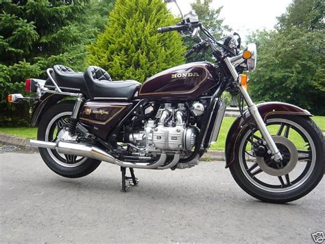 1983 Honda Goldwing GL1100 Standard - Moto.ZombDrive.COM