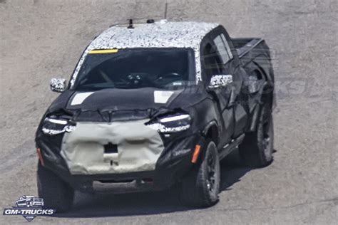 2023 Chevy Colorado & GMC Canyon Spied From Over A Mile Away | GM ...