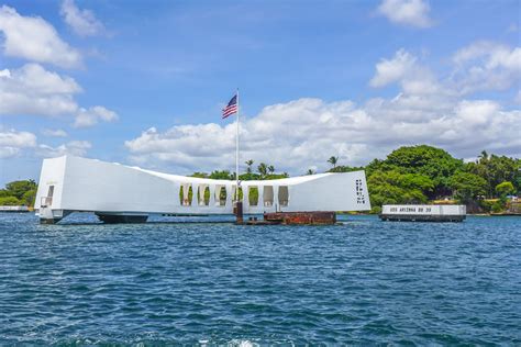 Pearl Harbor Memorial Inside - Mariiana-blog