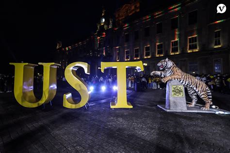 New UST tiger statue, block letters unveiled | The Varsitarian