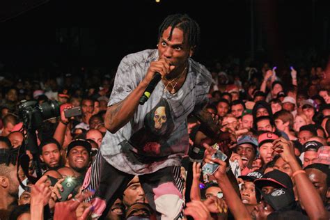 The Gamification Of Rap: Travis Scott's Fortnight Concert Draws in ...