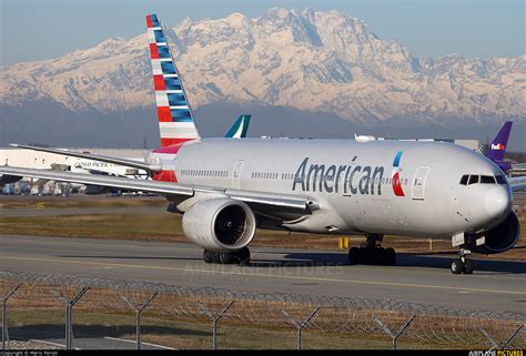 N782AN - American Airlines Boeing 777-200ER at Milan - Malpensa | Photo ...