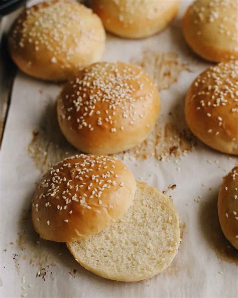 Homemade Hamburger Buns (Burger Buns) - JoyFoodSunshine