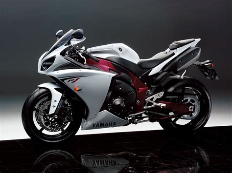 The R-Series Pedigree - Motorcycle | Yamaha Motor Co., Ltd.