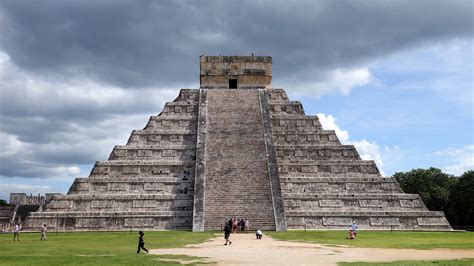 5 Must-Visit Mayan Ruins Near Cancún