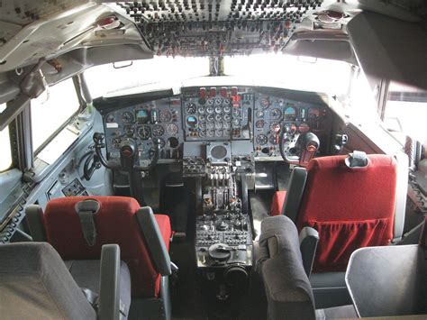 Boeing 707-123B cockpit Airline Interiors, Aircraft Interiors, British ...