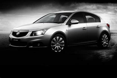 Cruze Hatchback Gets the Holden Touch - autoevolution