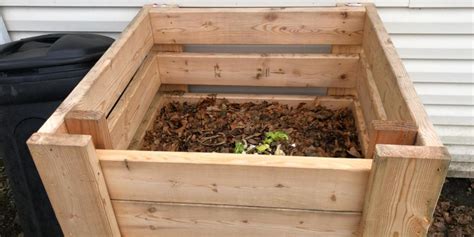 How To Create An Inexpensive Homemade Compost Bin That Works!