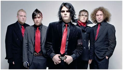 Three Cheers For Sweet Revenge : Learn How To Recreate Mcr S Three ...