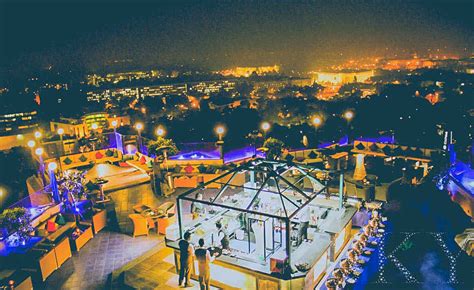 7 Rooftop Bars That Are Perfect To Enjoy Delhis Stunning Winter - Tripoto