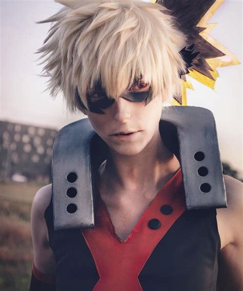 Bakugo In His Hero Costume - Bakugou Costume Hero Loooove | Giblrisbox ...