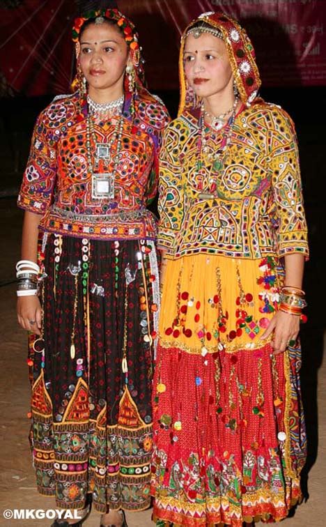 Traditional dress of Gujarat|Gujarati Folk dress|Gujarati wear | How to ...