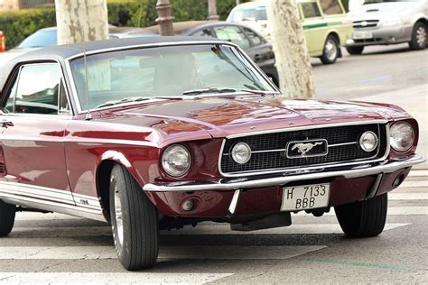 Los mejores coches clásicos deportivos de España llegan a Alcalá de ...