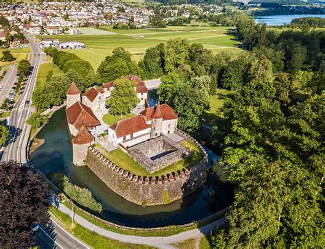 20 Fairytale Castles In Switzerland