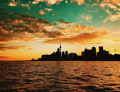 Toronto Skyline Sunset, toronto skyline at sunset HD wallpaper | Pxfuel