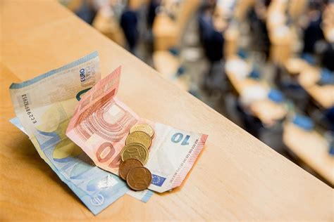 Seimas members spent almost 1.4 million for parliamentary activities ...