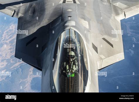 F22 raptor cockpit hi-res stock photography and images - Alamy