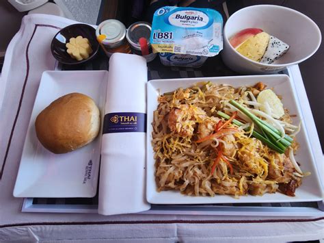 Thai Airways Business Class Food Review with photos