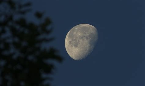 Wallpaper : Moon, June, Vermont, halfasupermoon 2631x1568 - - 1099500 ...