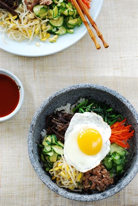 Bibimbap (Korean Rice Bowl with Beef and Vegetables)| Korean Bapsang