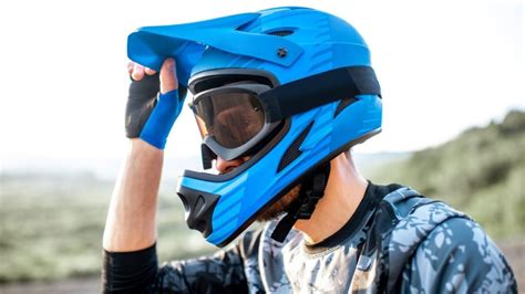 5 Best Downhill Bike Helmet Full Face - 2021 - Fat Bike Planet