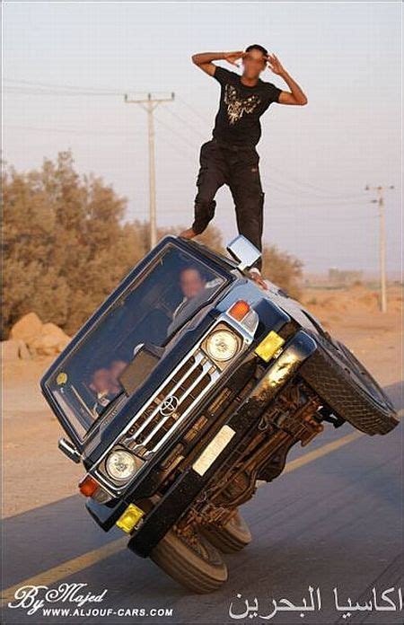 Extreme car stunts (14 pics) - Izismile.com