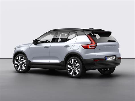 Volvo XC40 Recharge is all-electric with 408 hp and 258 mile range